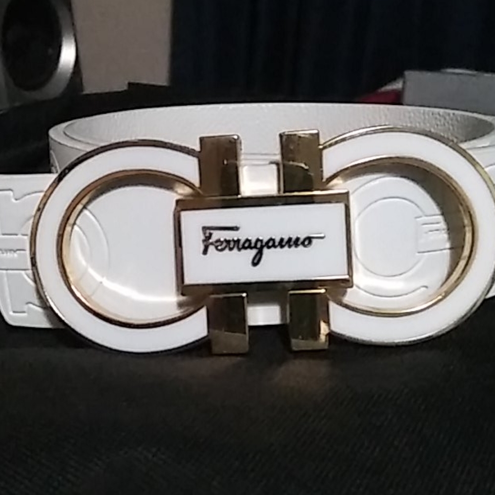 Brand New Salvatore Ferragamo leather belt